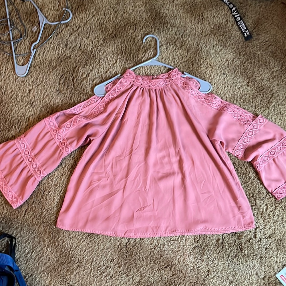 Pink open arm shirt